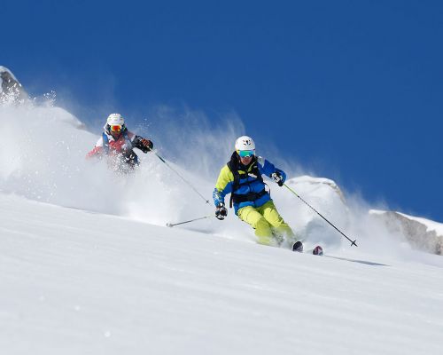 Tiefschneefahren in der Ramsau